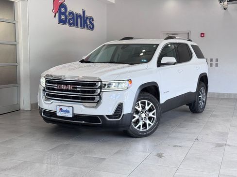 Certified 2023 GMC Acadia SLE w/ Driver Convenience Package image 2