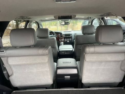 Used 2008 Toyota Sequoia Platinum image 37