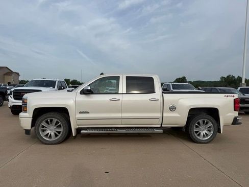 Used 2014 Chevrolet Silverado 1500 High Country w/ High Country Premium Package AWD/4WD image 7