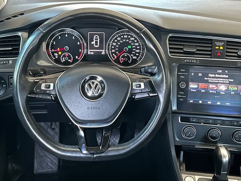 Used 2019 Volkswagen Golf SE w/ Driver Assistance Package FWD image 14