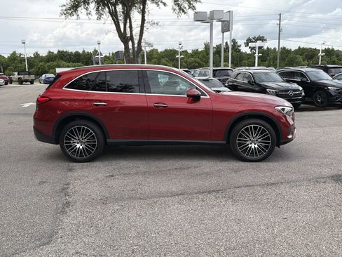 Certified 2023 Mercedes-Benz GLC 300 image 2
