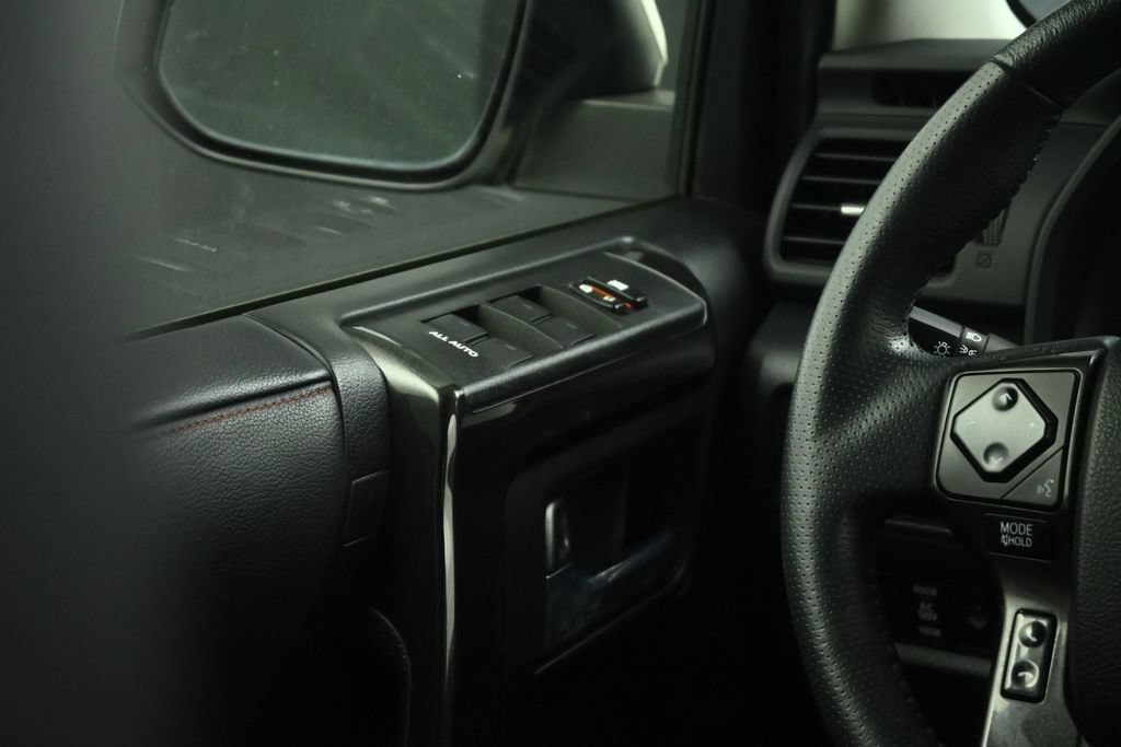 Used 2022 Toyota 4Runner TRD Pro AWD/4WD image 41