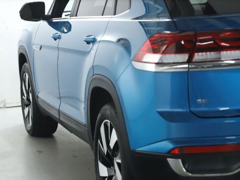 Certified 2024 Volkswagen Atlas Cross Sport SE AWD/4WD image 40