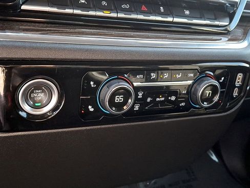 Used 2024 Chevrolet Silverado 1500 LT AWD/4WD image 15