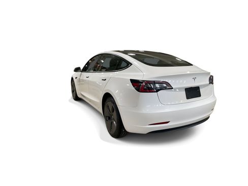 Certified 2023 Tesla Model 3 Standard Range RWD image 4