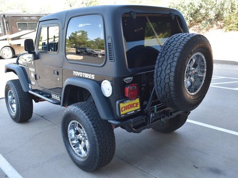 Used 2006 Jeep Wrangler X AWD/4WD image 6