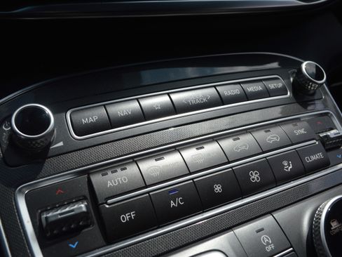 Used 2022 Hyundai Santa Fe Calligraphy AWD/4WD image 27