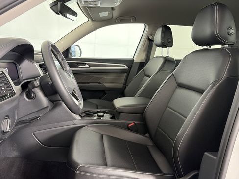Used 2023 Volkswagen Atlas SE image 6
