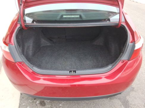 Used 2015 Toyota Corolla S image 29