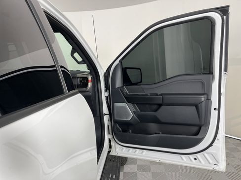 Certified 2022 Ford F150 Raptor w/ Raptor 37 Performance Package image 31