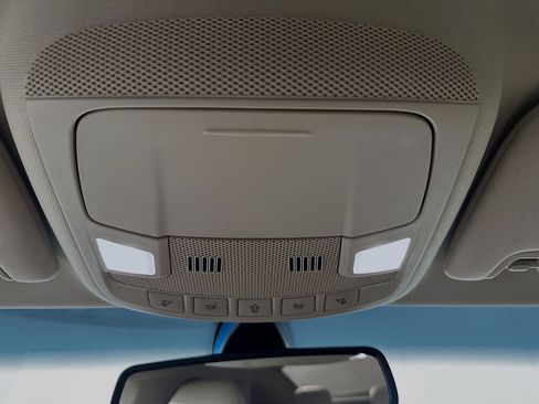 Used 2019 Lincoln MKZ Premiere image 18