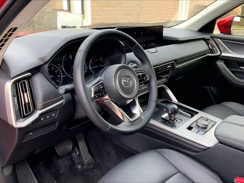 Used 2025 MAZDA CX-90 3.3 Turbo w/ Preferred Package AWD/4WD image 18