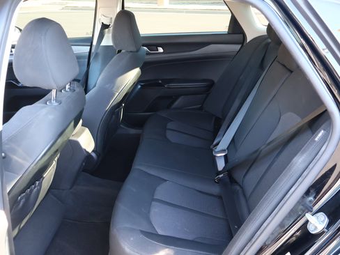 Used 2023 Kia K5 LXS image 18