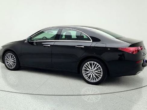 Used 2025 Mercedes-Benz CLA 250 image 5
