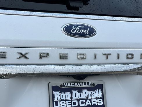 Certified 2024 Ford Expedition Limited image 29