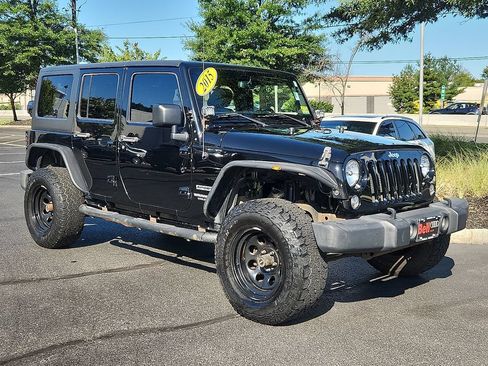 Used 2015 Jeep Wrangler Unlimited Sport w/ Quick Order Package 24S AWD/4WD image 2