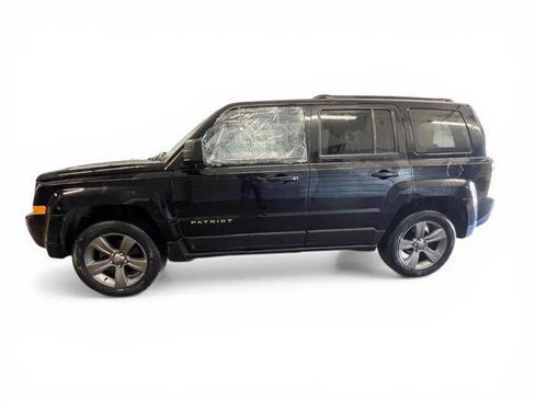 Used 2015 Jeep Patriot High Altitude image 2