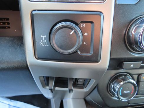 Used 2018 Ford F250 Lariat w/ Camper Package image 40