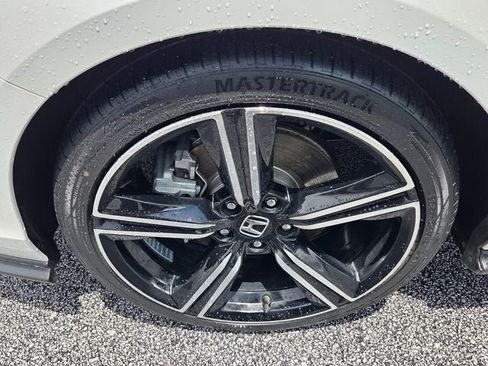 Used 2024 Honda Accord Sport image 7