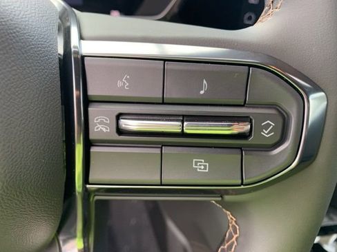 New 2025 GMC Canyon AT4 image 16