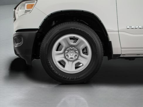 Used 2022 RAM 1500 Big Horn AWD/4WD image 46