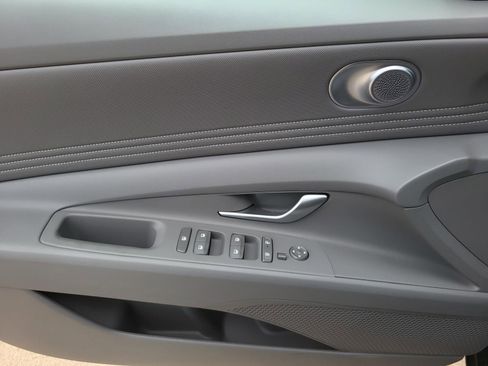 New 2026 Hyundai Elantra Sport FWD image 12