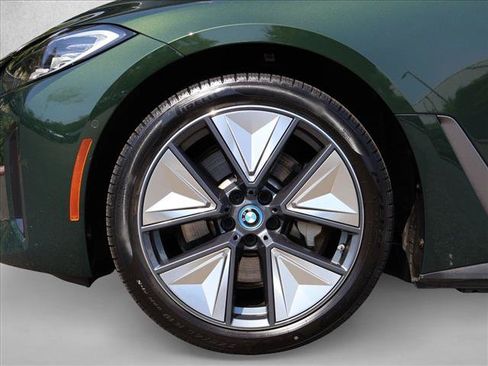 Used 2024 BMW i4 eDrive35 w/ Premium Package RWD image 29