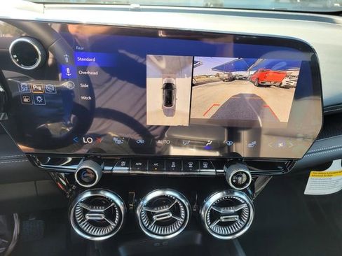 New 2025 Chevrolet Blazer EV LT image 13