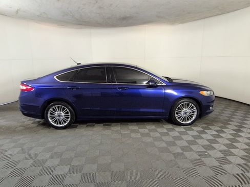 Used 2015 Ford Fusion SE w/ Equipment Group 202A image 4