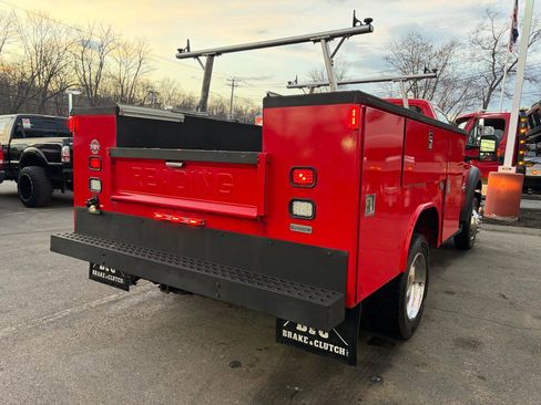 Used 2016 Ford F550 4x4 Regular Cab Super Duty image 8