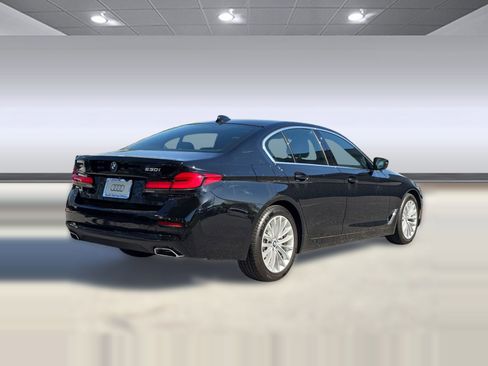 Used 2022 BMW 530i xDrive w/ Premium Package AWD/4WD image 9