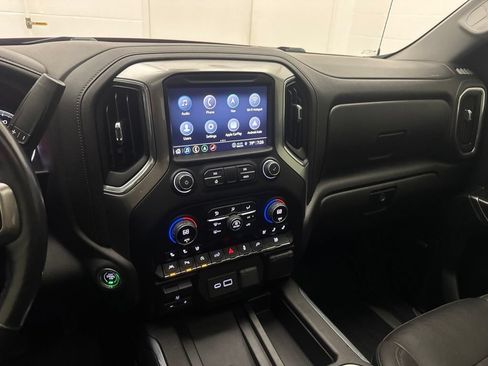 Used 2021 Chevrolet Silverado 1500 LTZ w/ LTZ Premium Package AWD/4WD image 16