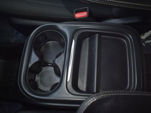 Used 2019 Chrysler Pacifica Touring Plus w/ S Appearance Package image 32