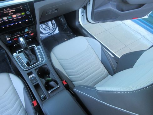 Used 2023 Volkswagen Arteon SEL Premium AWD/4WD image 20