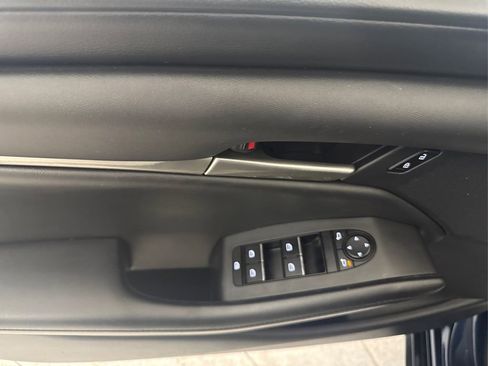Used 2023 MAZDA MAZDA3 s FWD image 39