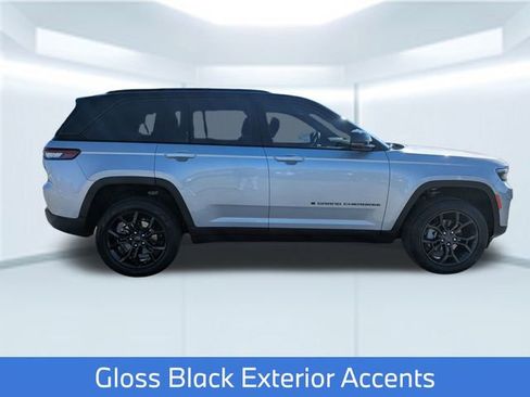 New 2025 Jeep Grand Cherokee Limited image 8