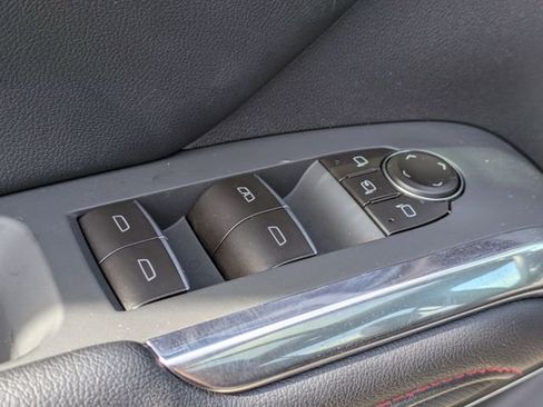 New 2026 Chevrolet Traverse RS FWD image 9