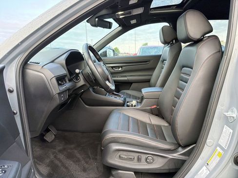 Used 2025 Honda CR-V Sport-L image 11