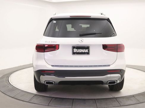 New 2025 Mercedes-Benz GLB 250 image 3