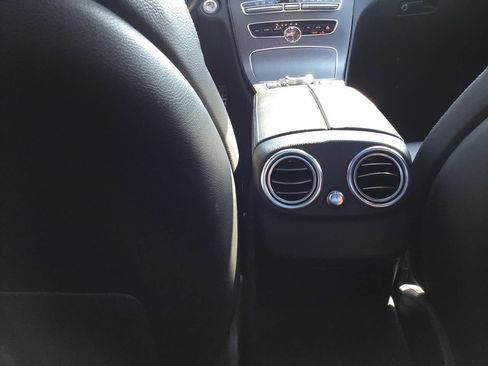 Used 2020 Mercedes-Benz C 300 4MATIC Sedan image 28