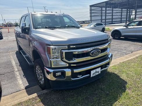 Used 2020 Ford F250 XLT w/ XLT Premium Package image 2