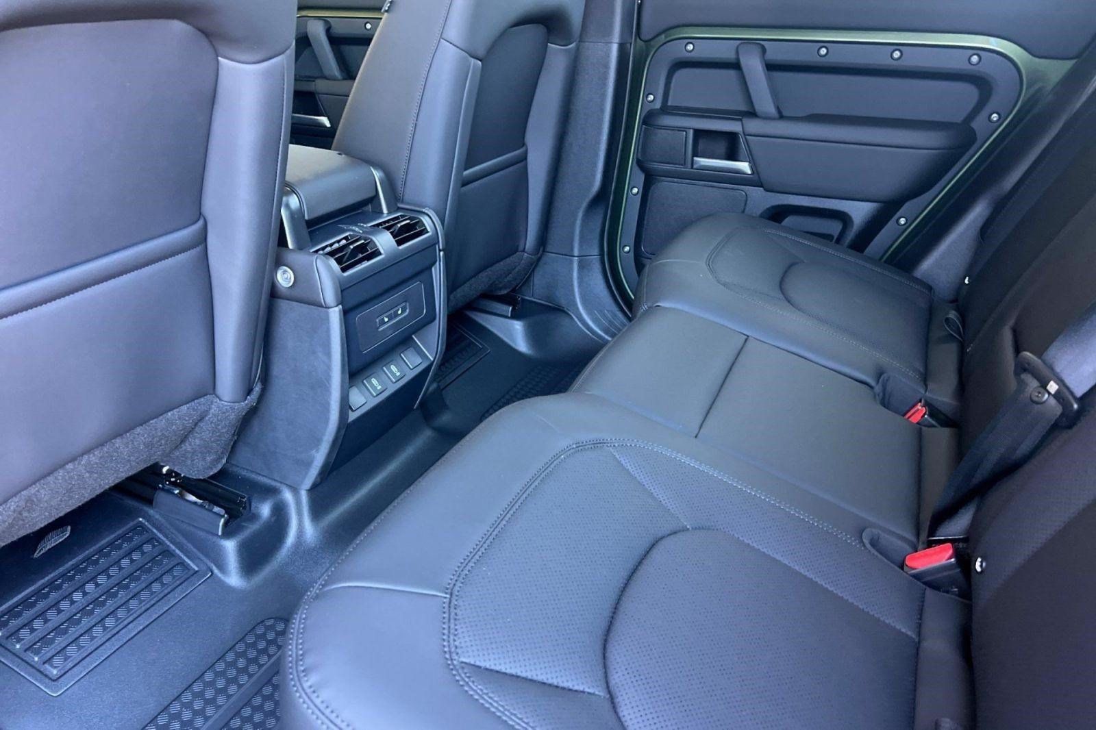 New 2026 Land Rover Defender 110 S AWD/4WD image 28
