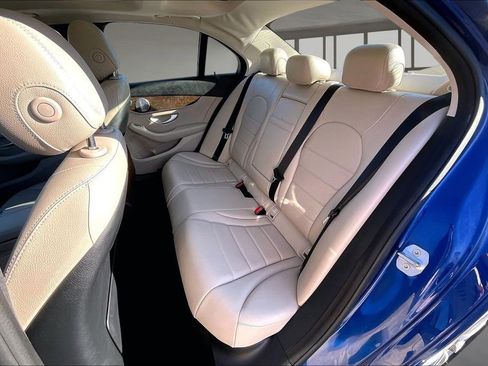 Used 2017 Mercedes-Benz C 300 4MATIC Sedan image 21