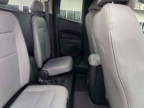 Used 2020 Chevrolet Colorado W/T w/ WT Convenience Package image 16