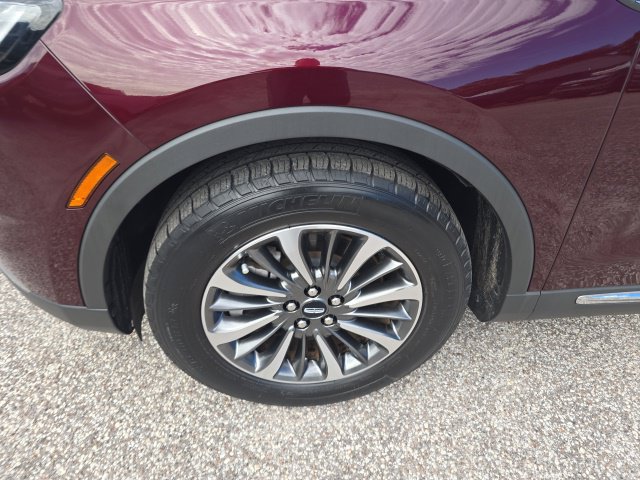 Used 2022 Lincoln Nautilus Reserve FWD image 8