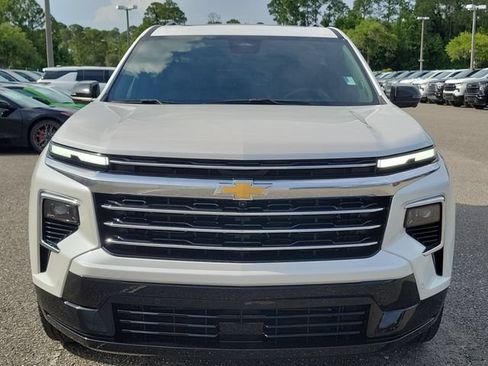 Certified 2025 Chevrolet Traverse High Country w/ LPO, Floor Liner Package FWD image 7