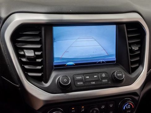Used 2019 GMC Acadia SLT FWD image 14