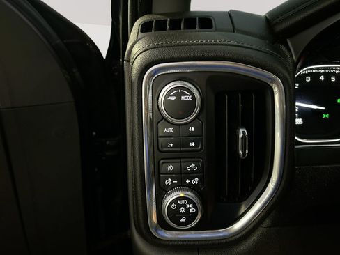 Used 2020 GMC Sierra 1500 SLT w/ SLT Premium Plus Package AWD/4WD image 22