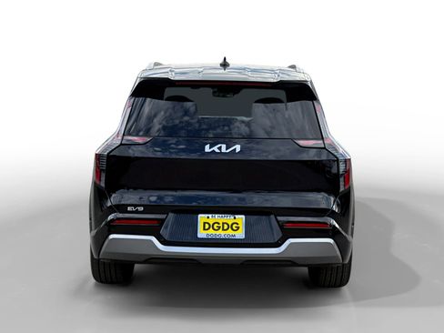 New 2026 Kia EV9 Land image 4