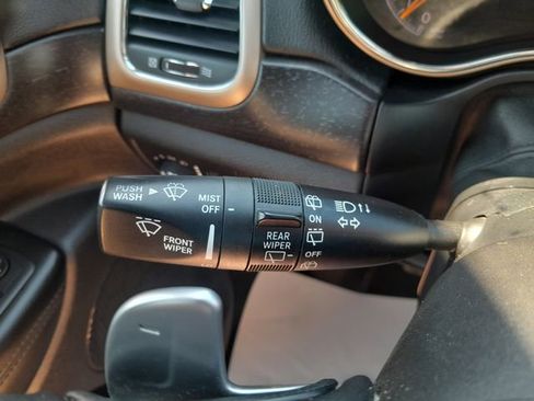 Used 2016 Jeep Grand Cherokee Laredo w/ Quick Order Package 23E AWD/4WD image 16